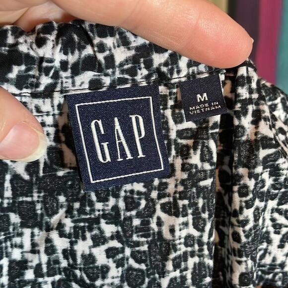 🤩3 for $30 Bundle Deal
GAP printed dress - Picture 6 of 8